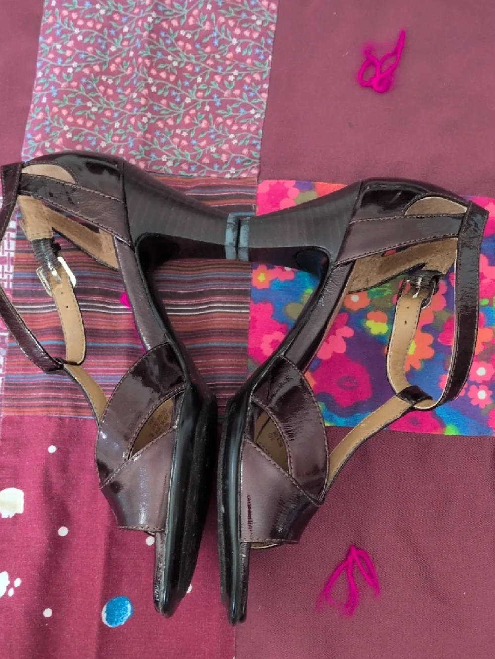 Sofft Dark Brown Patent Leather T-Strap Heels